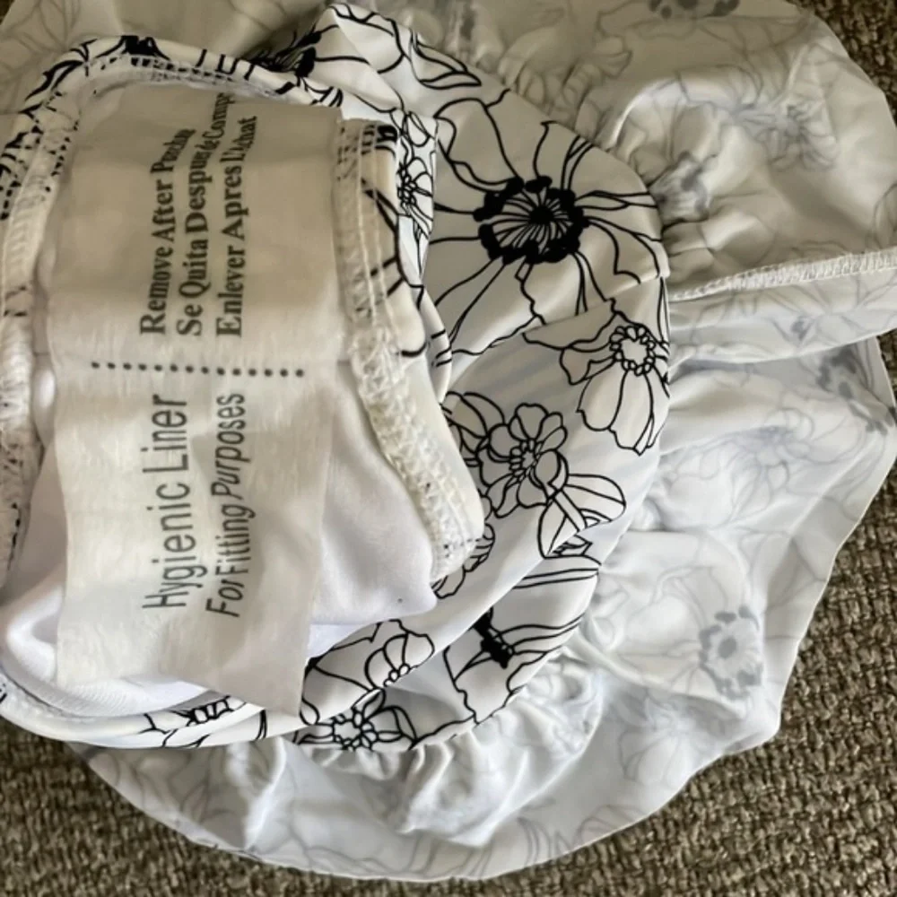 Janie and Jack Black and White Floral Ruffle Swimsuit 3-6M, 6-12M, 12-18M